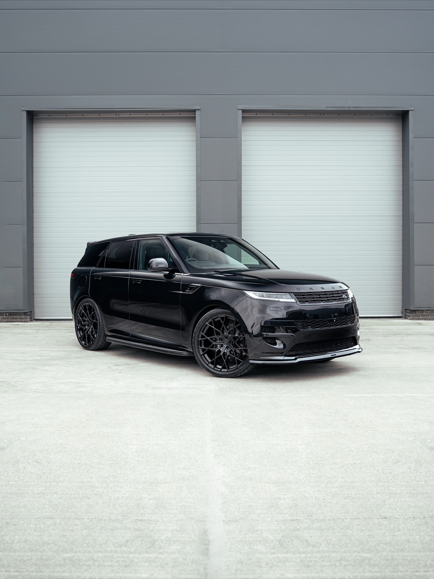Range Rover Sport L461 AERO KIT - URBAN – Deluxury Motors
