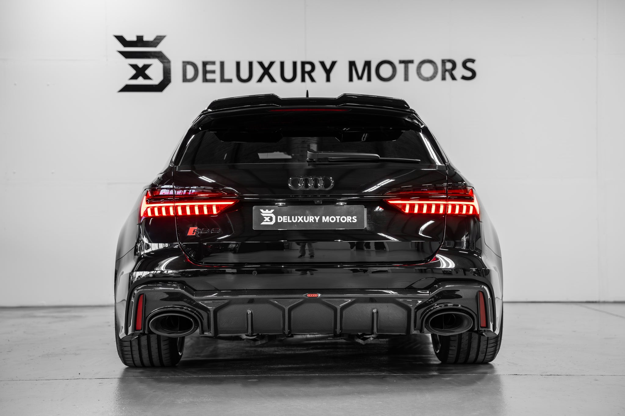 Audi RS6 C8 URBAN Carbon Kit