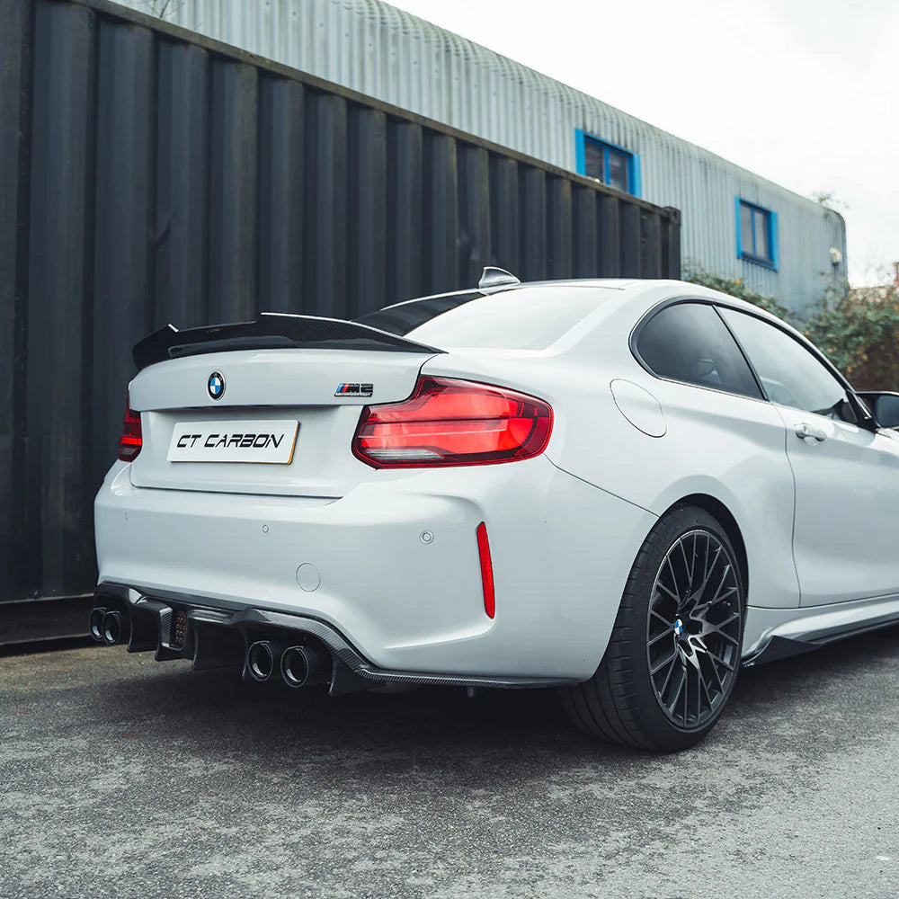 BMW M2 / M2 Competition (F87) Aggressiver Diffusor aus Carbon