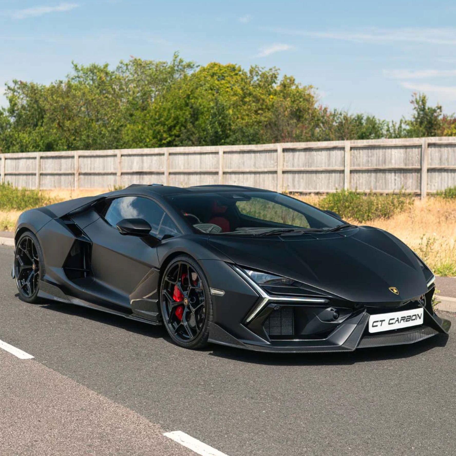 Lamborghini Revuelto Carbon Seitenschweller – CT Design