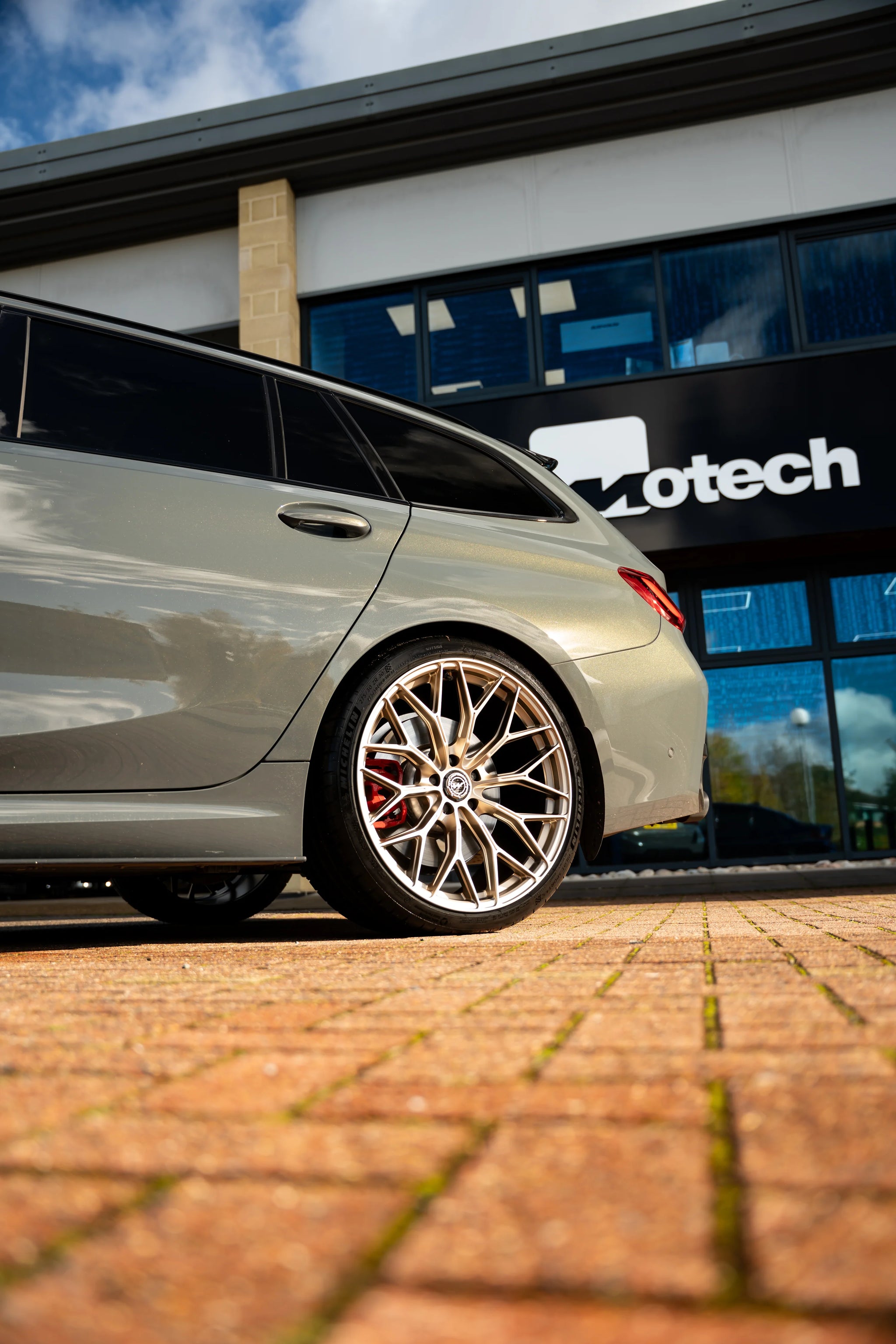 BMW 3 Series G20/G21  M-WX 20" - Neodyme Gold Felgen