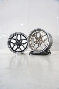 BMW M2 G87 M-W 1.2 Two Piece 20"/21" - White Gold Felgen