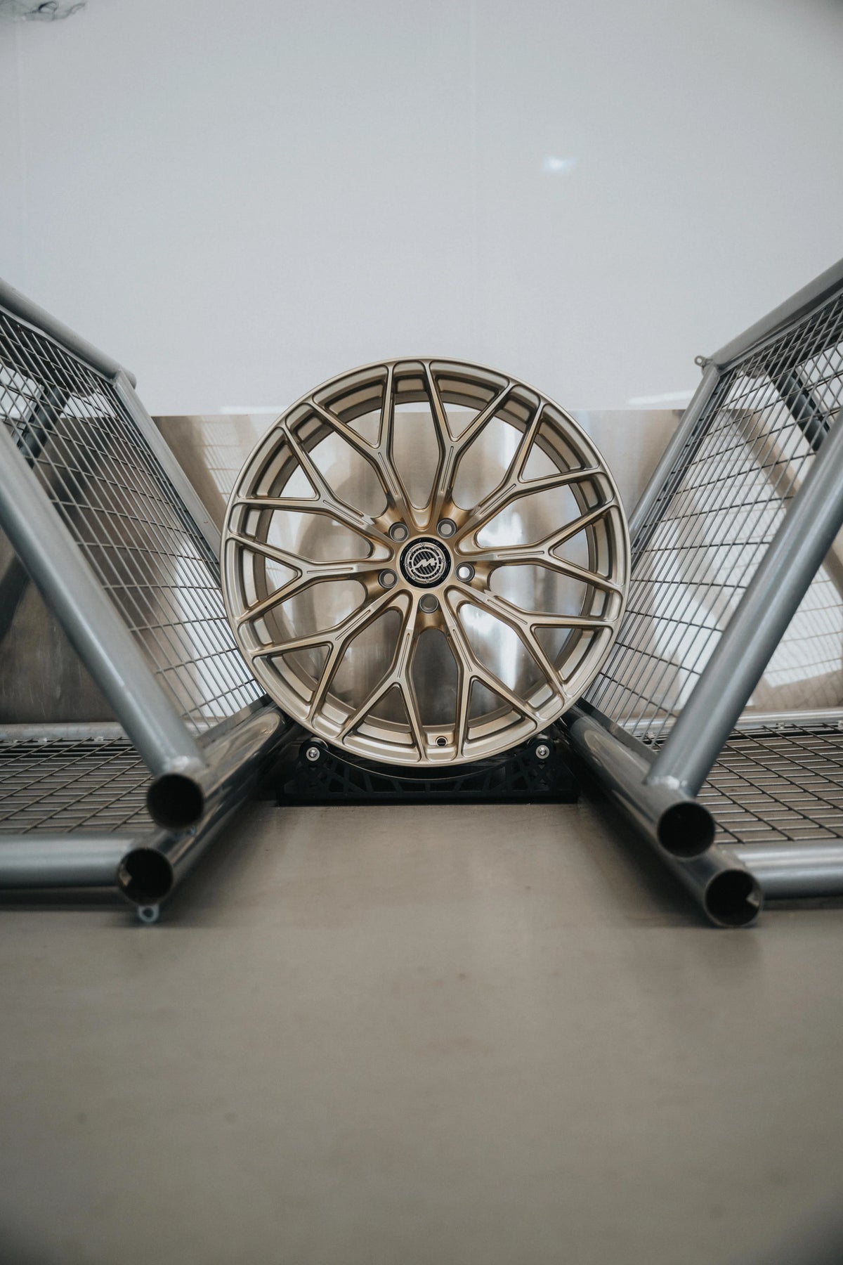 Motech Design Motech M-WX – Deluxury Motors