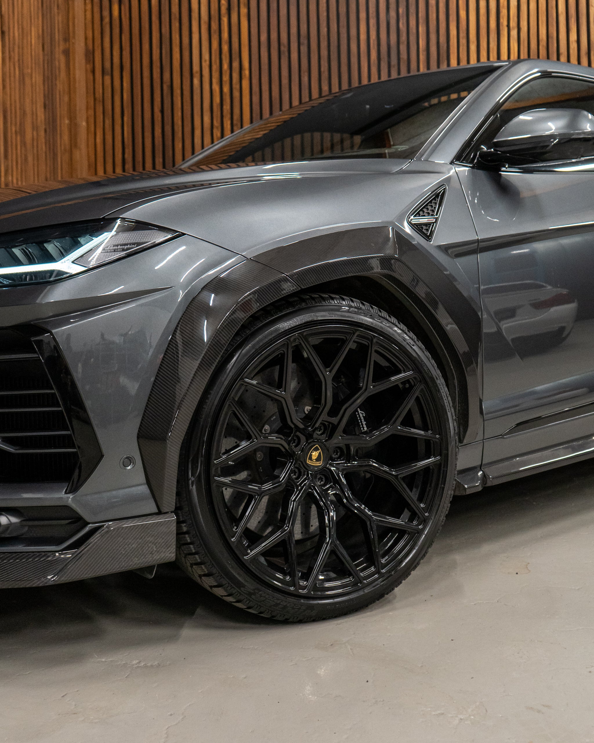 Lamborghini Urus Carbon Kotflügelverbreiterungen - CT Design
