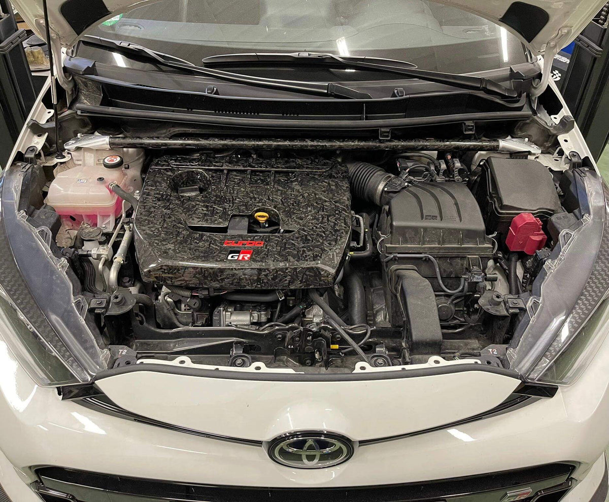Toyota GR Yaris Motorabdeckung - Forged Carbon RSI