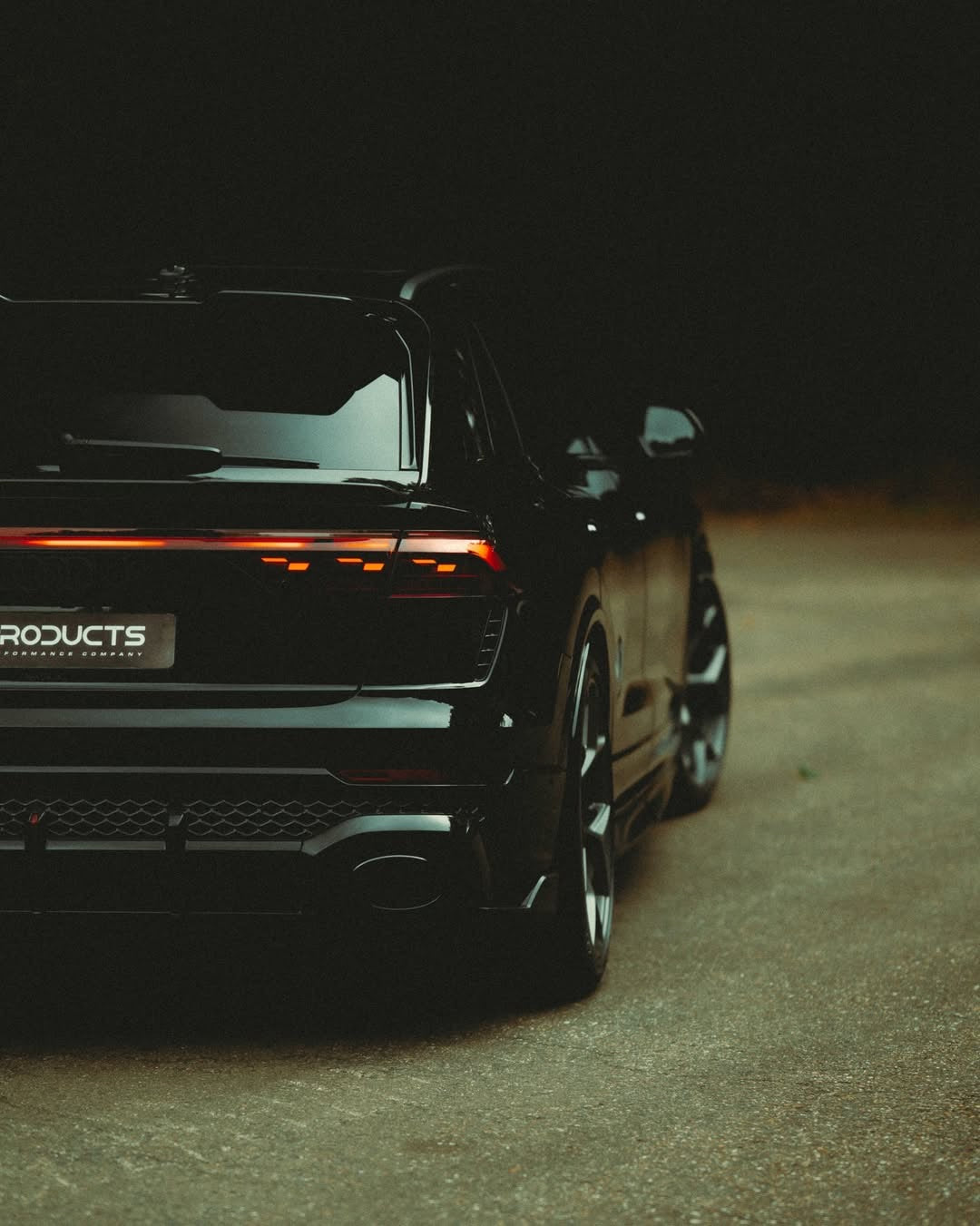 Audi RSQ8 Facelift Carbon Kit