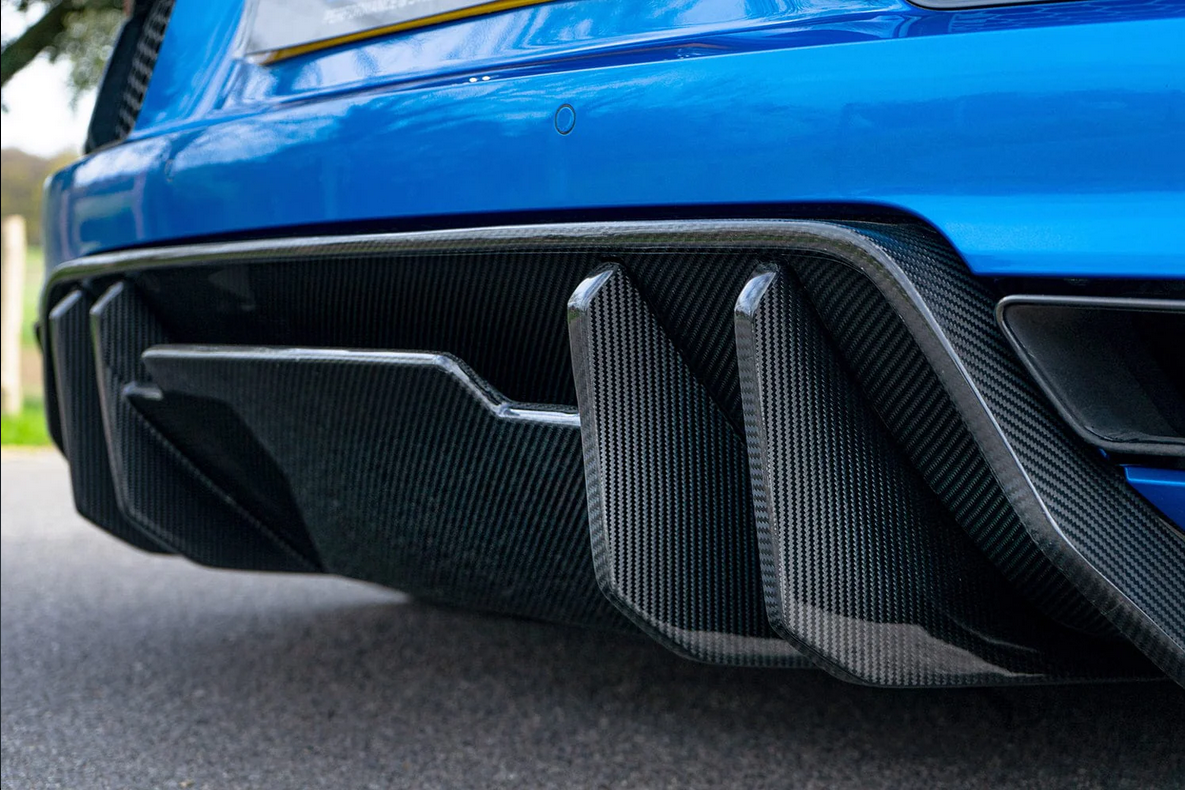 AUDI R8 V10 GEN 2 CARBON FIBRE DIFFUSER - V STYLE (8438423716131)