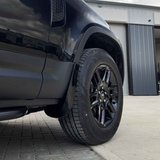 Land Rover Defender Kotschutzlappen schwarzglanz