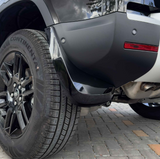 Land Rover Defender Kotschutzlappen schwarzglanz