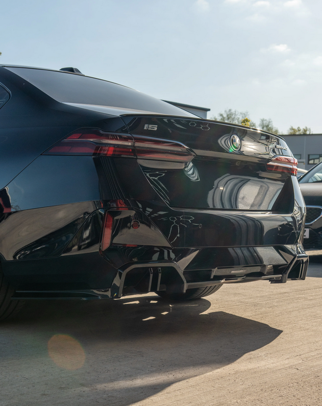 BMW 5er G60 & I5 Heckdiffusor schwarzglanz - CT Design