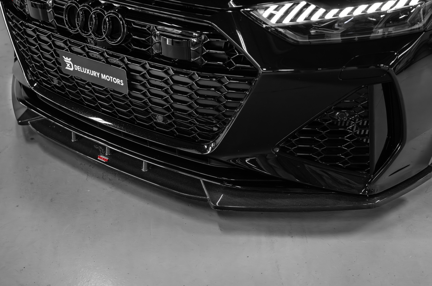 Audi RS6 C8 URBAN Carbon Kit