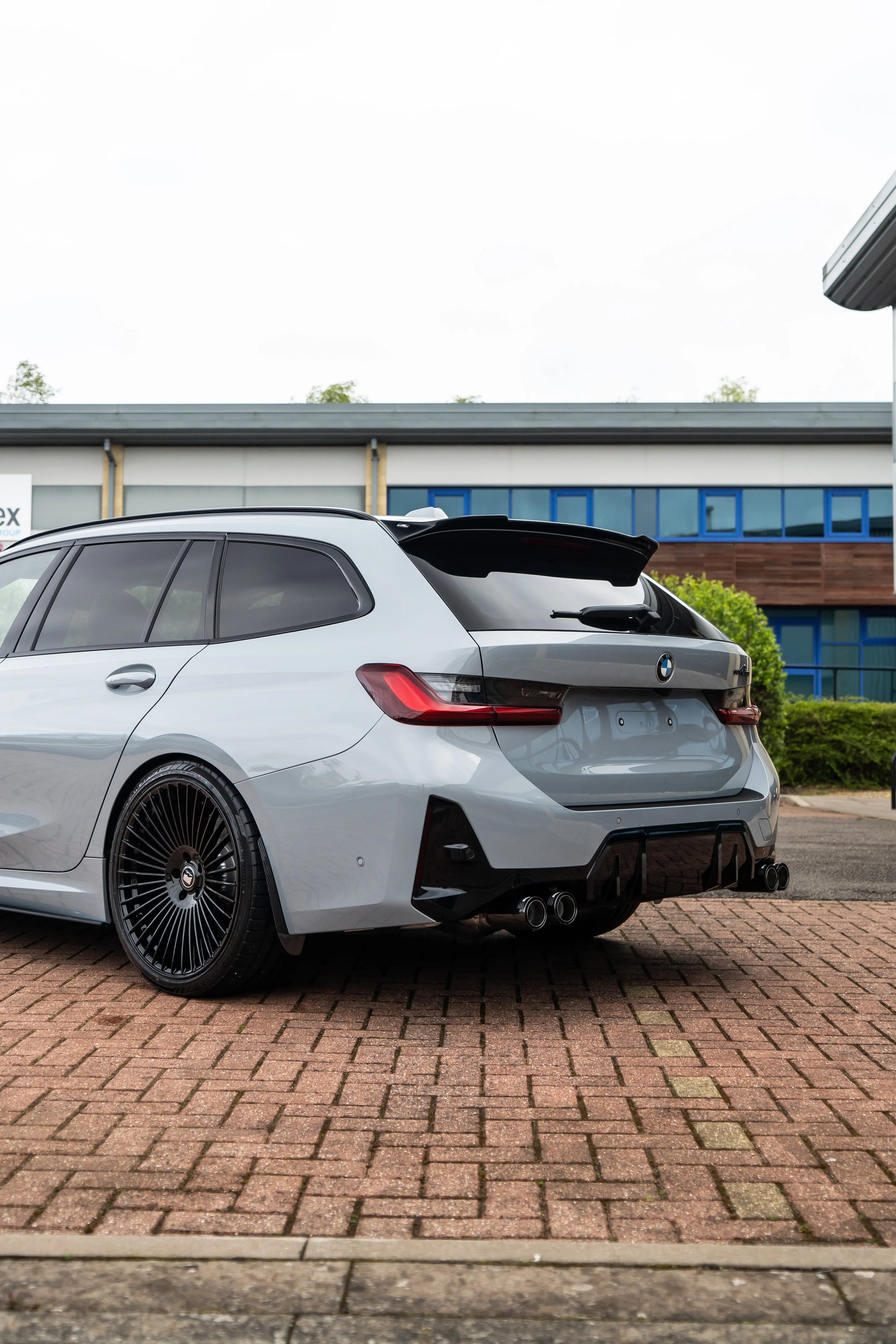 BMW 3er G20/G21  M-W5 20" - Gloss black Felgen