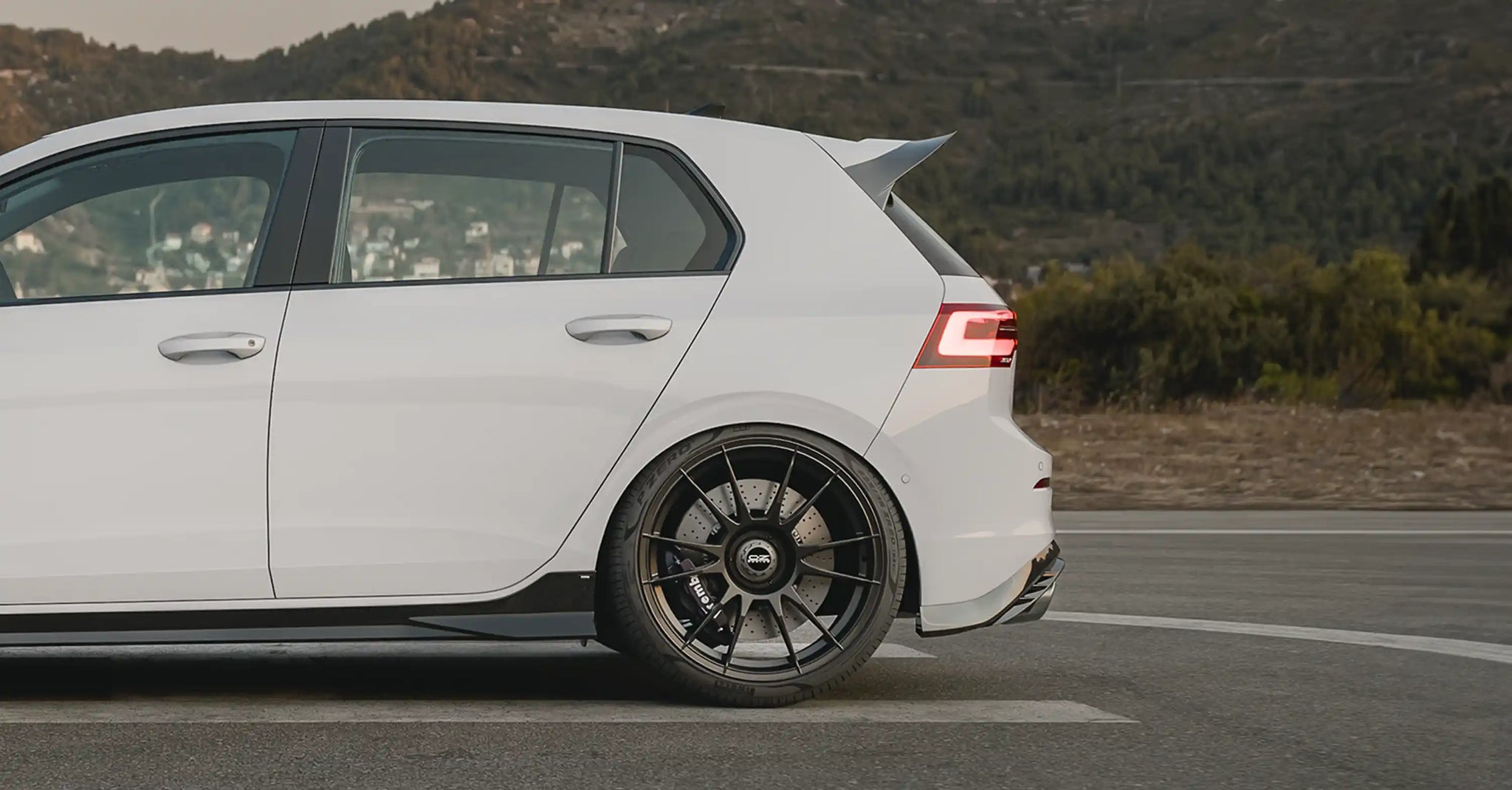EVO-1 Diffusor für VW Golf 8 GTI Clubsport