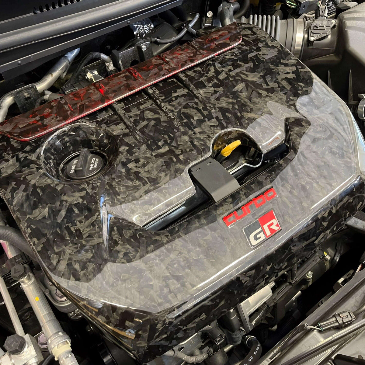 Toyota GR Yaris Motorabdeckung - Forged Carbon RSI