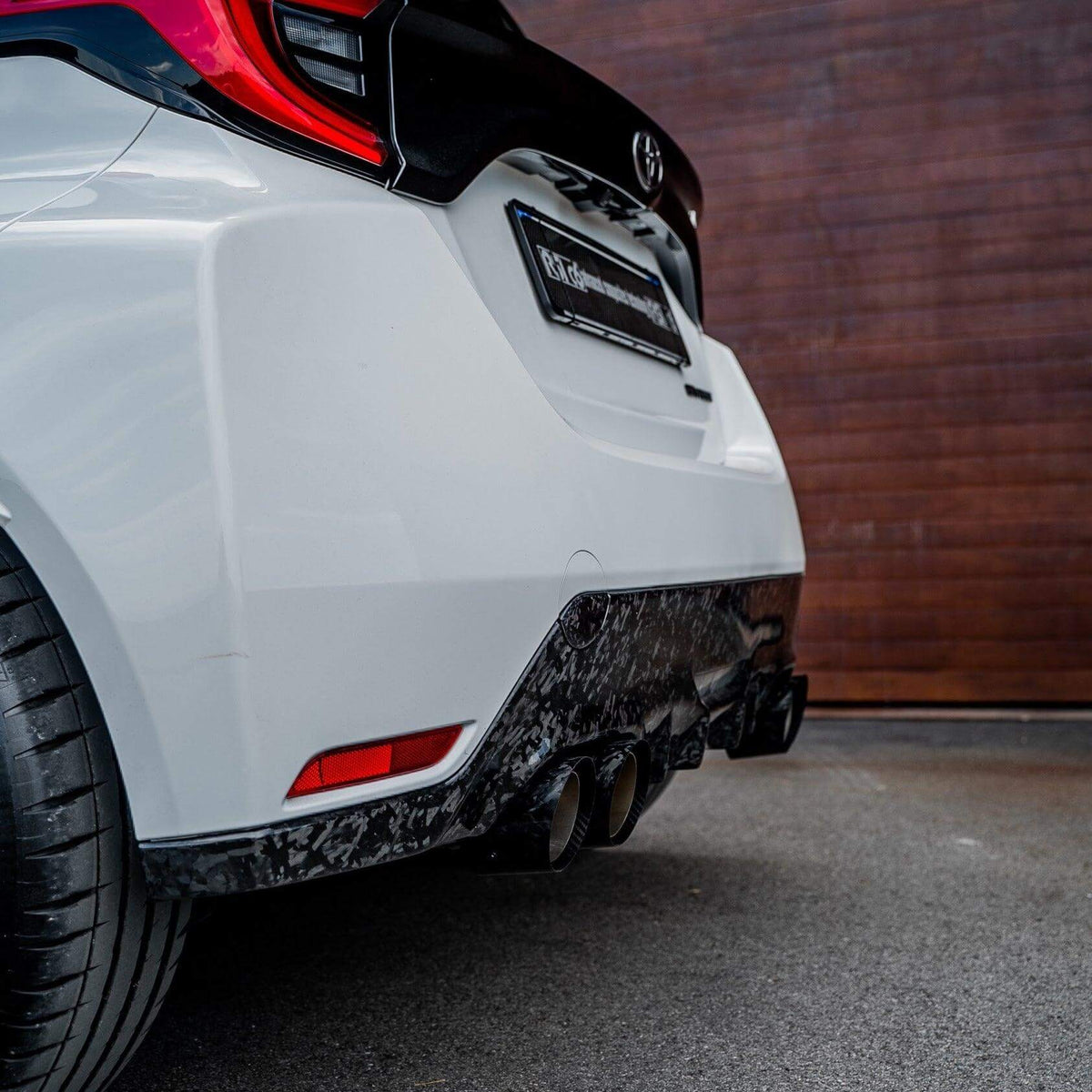 Toyota GR Yaris Mk1 Heckdiffusor - Forged Carbon RSI